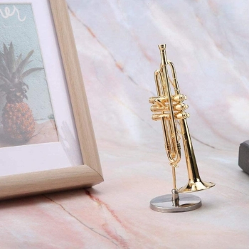 Miniatura instrumentu trąbki ze stojakiem i etui [12190000193]